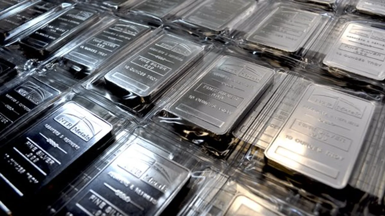 تطور جديد في سعر الفضة بختام تعاملات الجمعة وقيمة عيار 925 ترتفع مؤخرًا